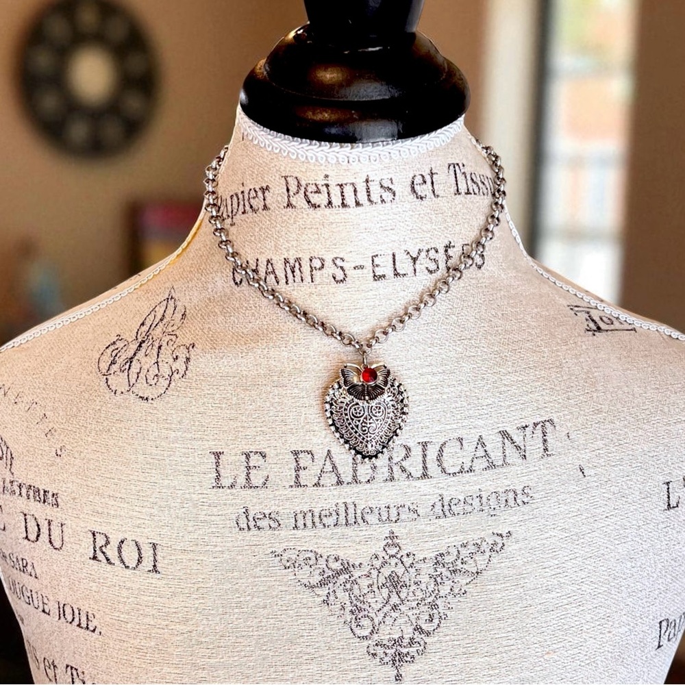 Beautiful Silver Toned Heart Necklace with Butterfly and Red Gem Charm 16.5” - Picture 16 of 17
